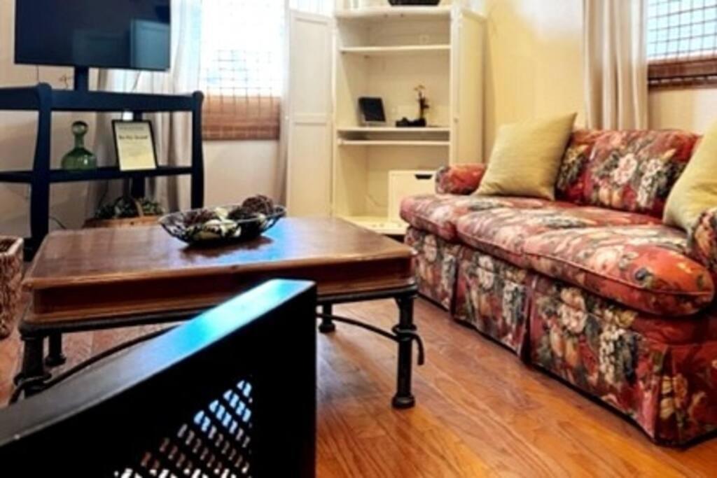House Close To Downtown, Airport, Raymond James Stadium, And Many More Places Tampa Ngoại thất bức ảnh